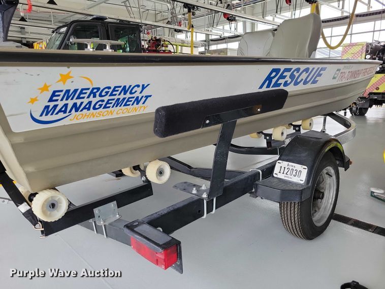 image for item NK9966 2010 Alumacraft boat