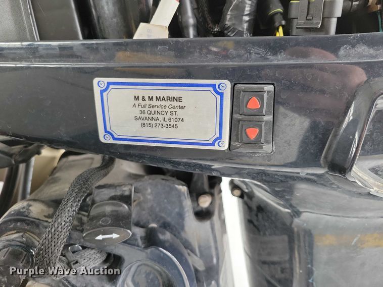 image for item NK9966 2010 Alumacraft boat