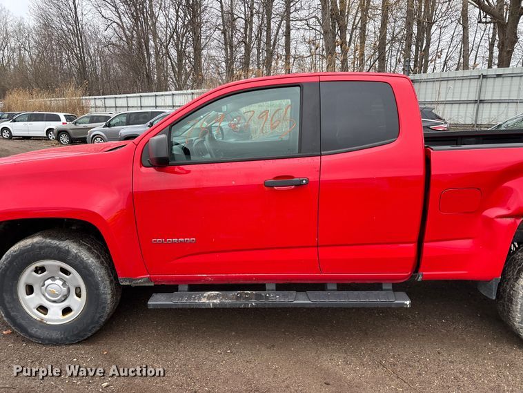 image for item YA2628 2016 Chevrolet Colorado Ext. Cab pickup truck