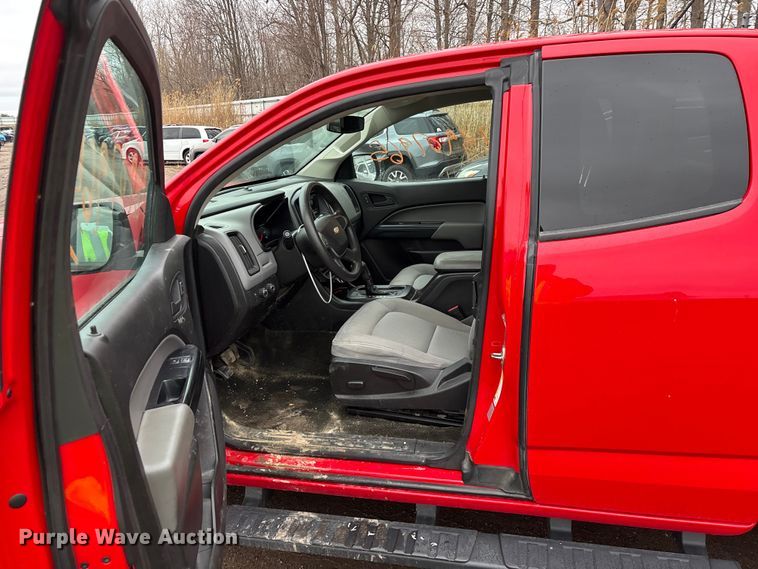 image for item YA2628 2016 Chevrolet Colorado Ext. Cab pickup truck