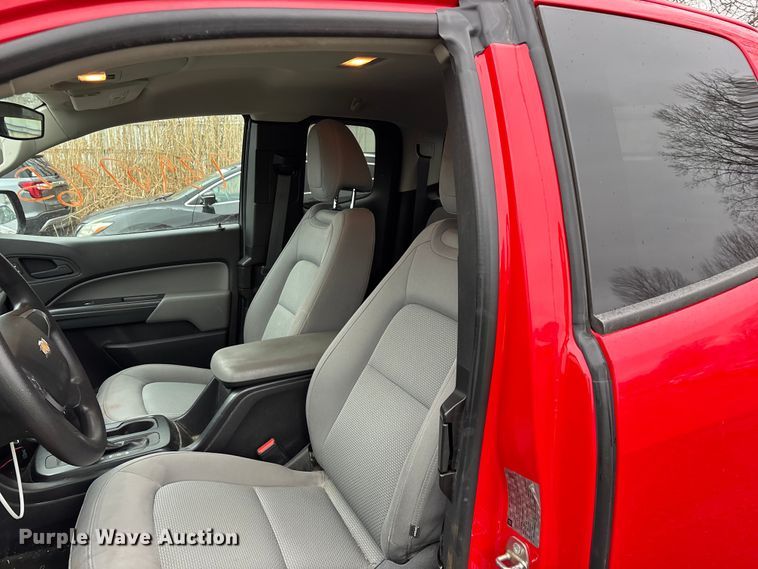 image for item YA2628 2016 Chevrolet Colorado Ext. Cab pickup truck