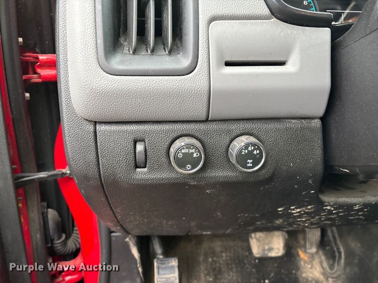 image for item YA2628 2016 Chevrolet Colorado Ext. Cab pickup truck