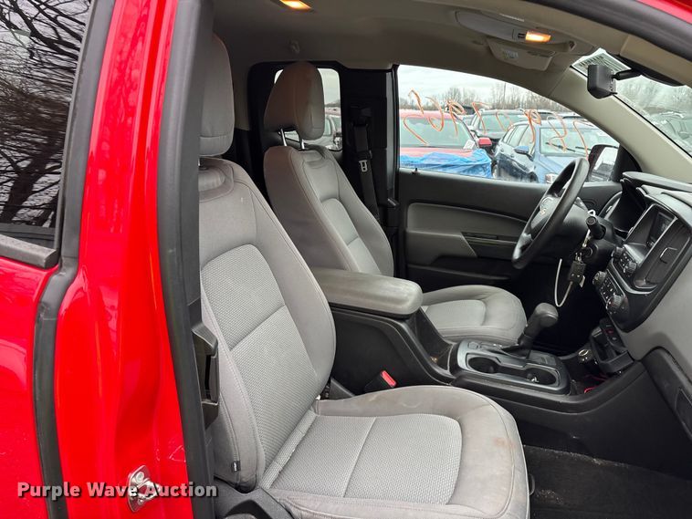 image for item YA2628 2016 Chevrolet Colorado Ext. Cab pickup truck