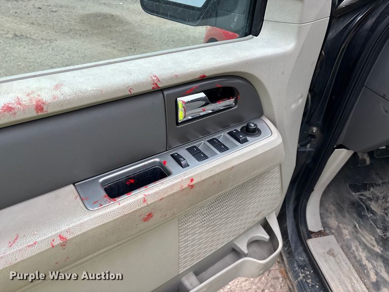 image for item YA2629 2012 Ford Expedition SUV