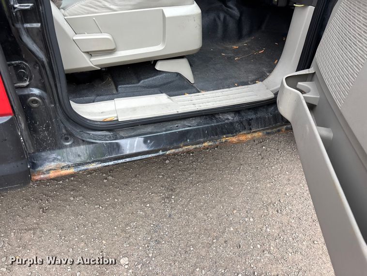 image for item YA2629 2012 Ford Expedition SUV