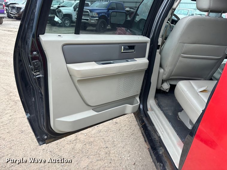 image for item YA2629 2012 Ford Expedition SUV