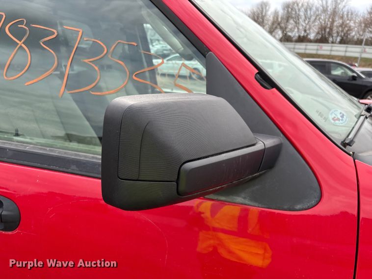 image for item YA2630 2011 Ford Expedition SUV