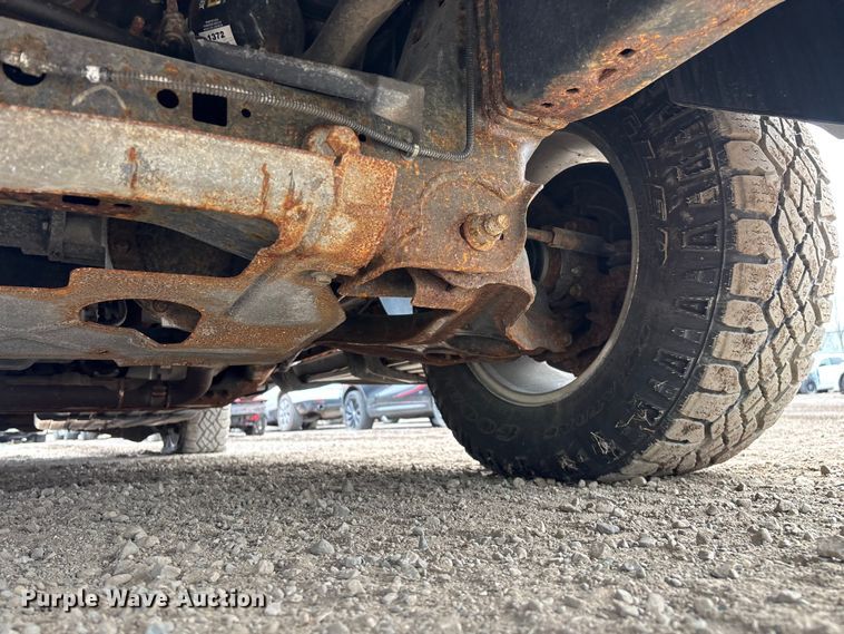 image for item YA2630 2011 Ford Expedition SUV