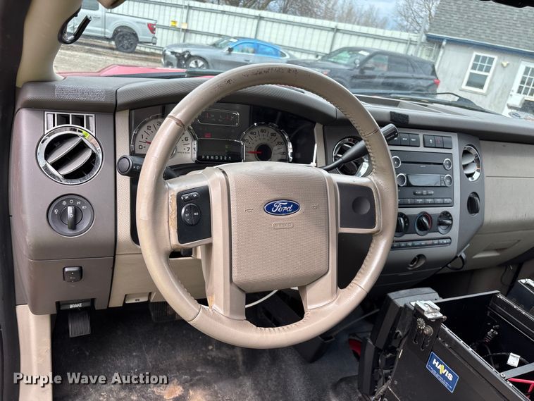 image for item YA2630 2011 Ford Expedition SUV