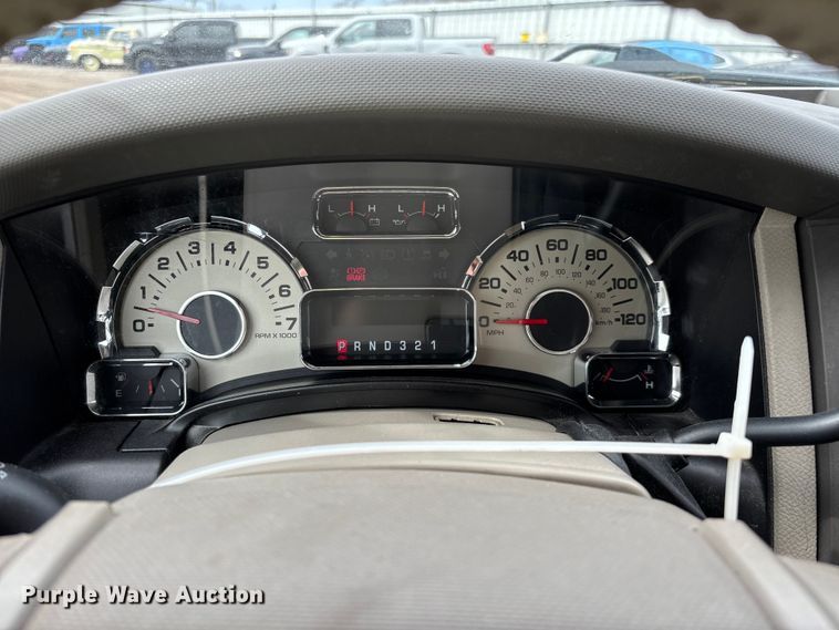 image for item YA2630 2011 Ford Expedition SUV