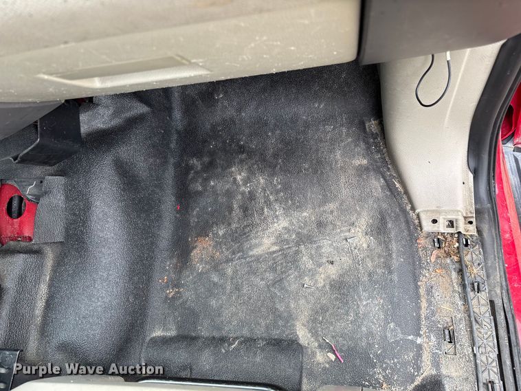 image for item YA2630 2011 Ford Expedition SUV