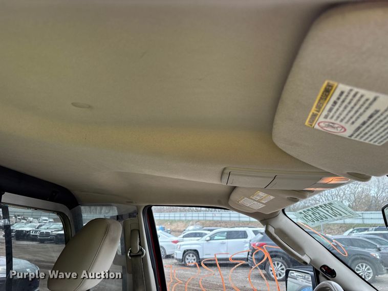 image for item YA2630 2011 Ford Expedition SUV