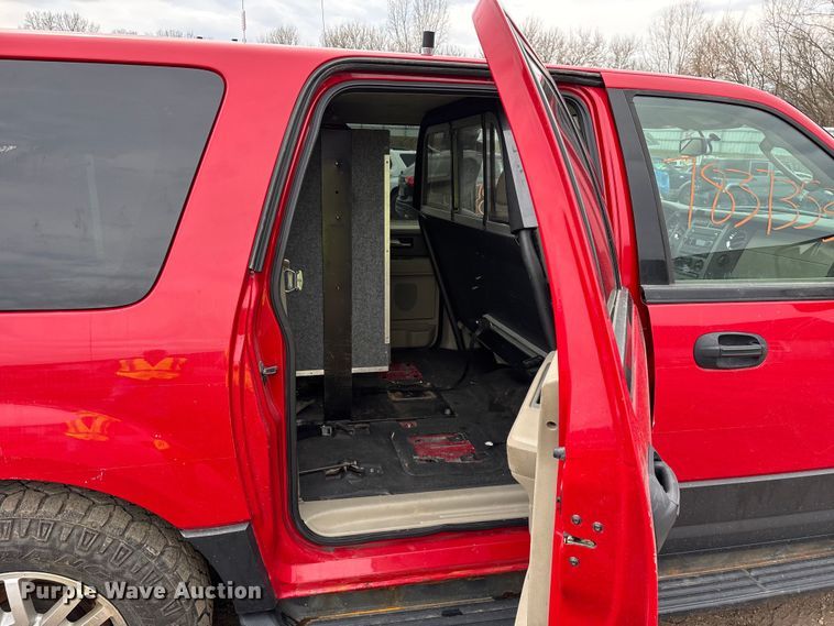 image for item YA2630 2011 Ford Expedition SUV