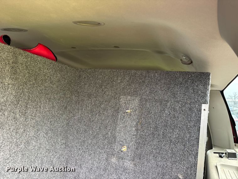 image for item YA2630 2011 Ford Expedition SUV