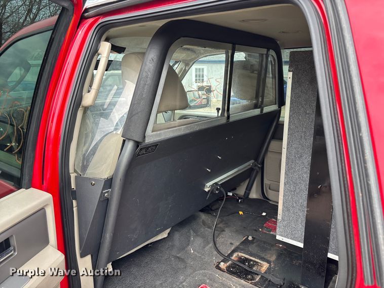 image for item YA2630 2011 Ford Expedition SUV