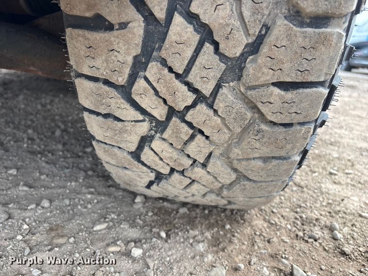 image for item YA2630 2011 Ford Expedition SUV