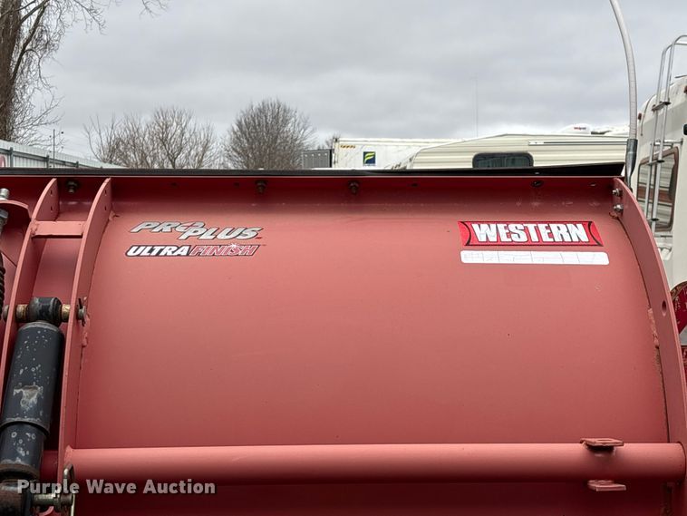 image for item YA2631 2013 Ford F550 Super Duty dump truck