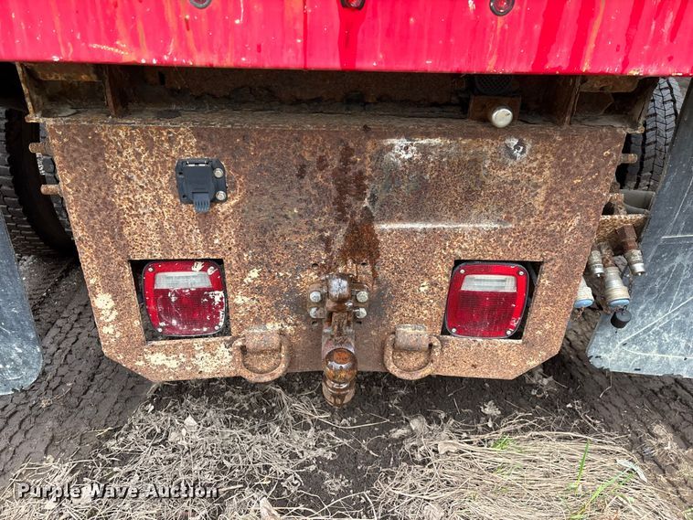 image for item YA2631 2013 Ford F550 Super Duty dump truck