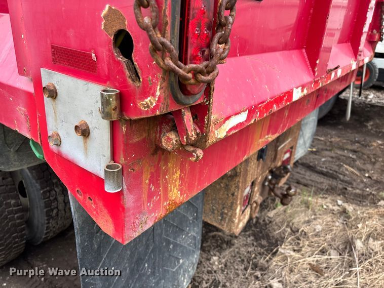 image for item YA2631 2013 Ford F550 Super Duty dump truck