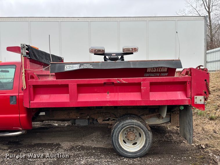 image for item YA2631 2013 Ford F550 Super Duty dump truck