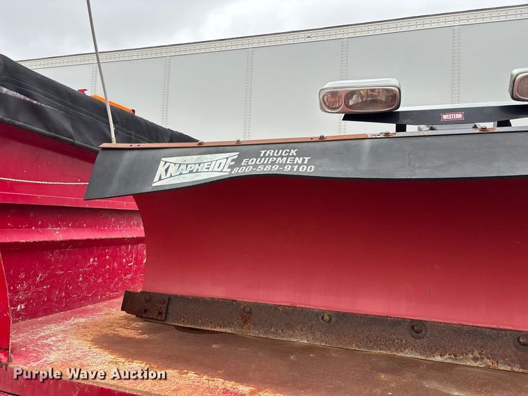 image for item YA2631 2013 Ford F550 Super Duty dump truck