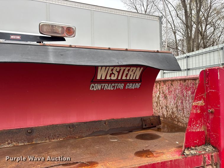 image for item YA2631 2013 Ford F550 Super Duty dump truck