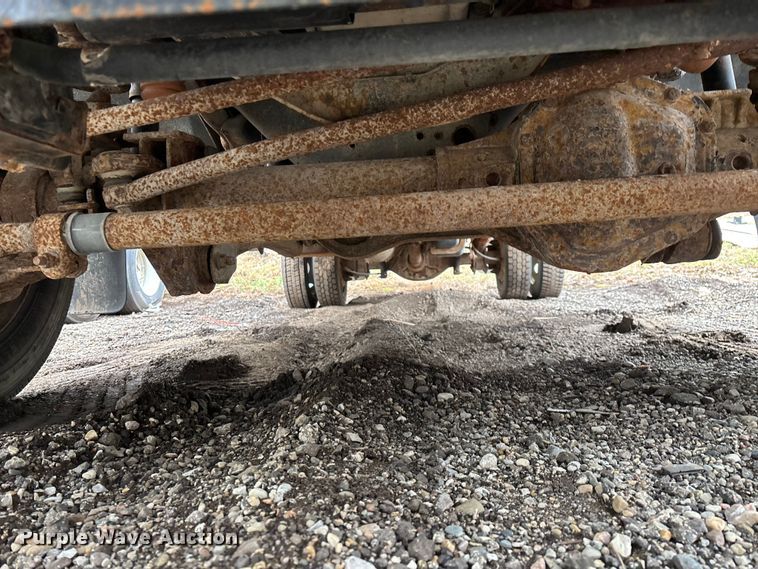 image for item YA2631 2013 Ford F550 Super Duty dump truck