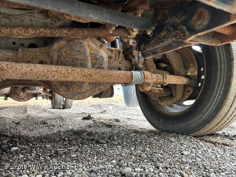 image for item YA2631 2013 Ford F550 Super Duty dump truck