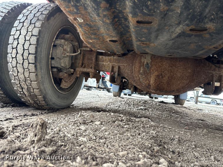 image for item YA2631 2013 Ford F550 Super Duty dump truck