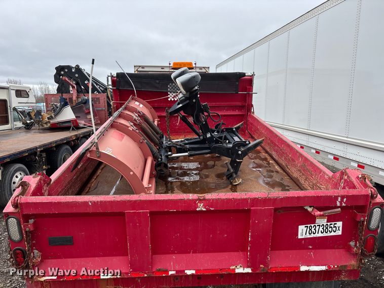 image for item YA2631 2013 Ford F550 Super Duty dump truck