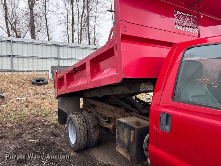 image for item YA2631 2013 Ford F550 Super Duty dump truck