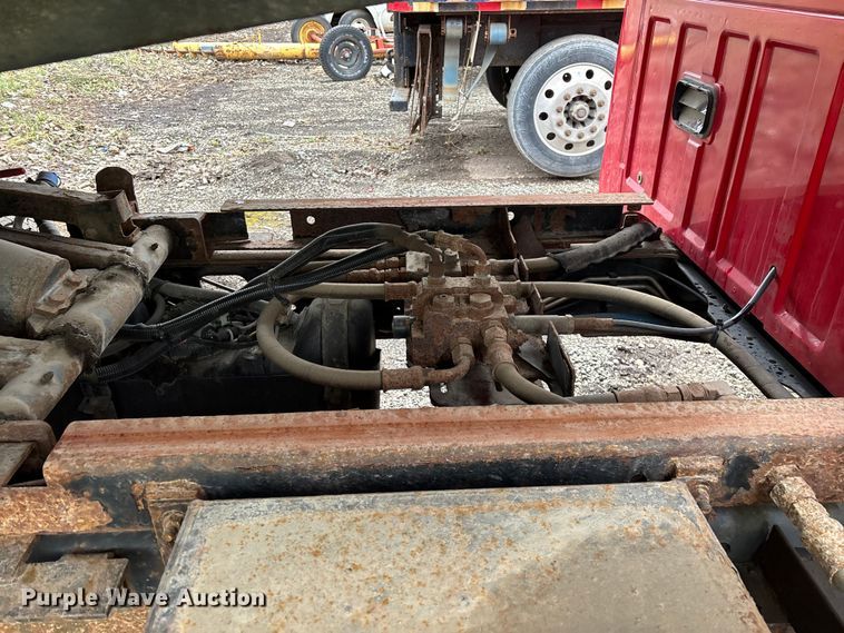 image for item YA2631 2013 Ford F550 Super Duty dump truck