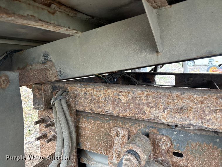 image for item YA2631 2013 Ford F550 Super Duty dump truck