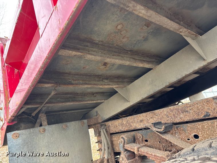 image for item YA2631 2013 Ford F550 Super Duty dump truck