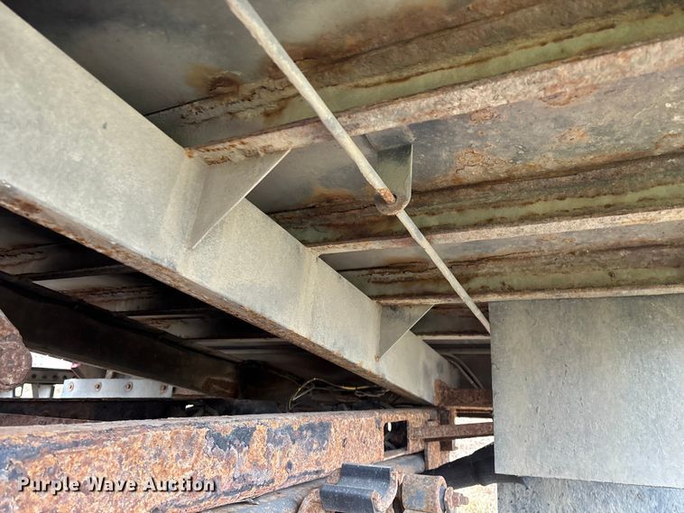 image for item YA2631 2013 Ford F550 Super Duty dump truck