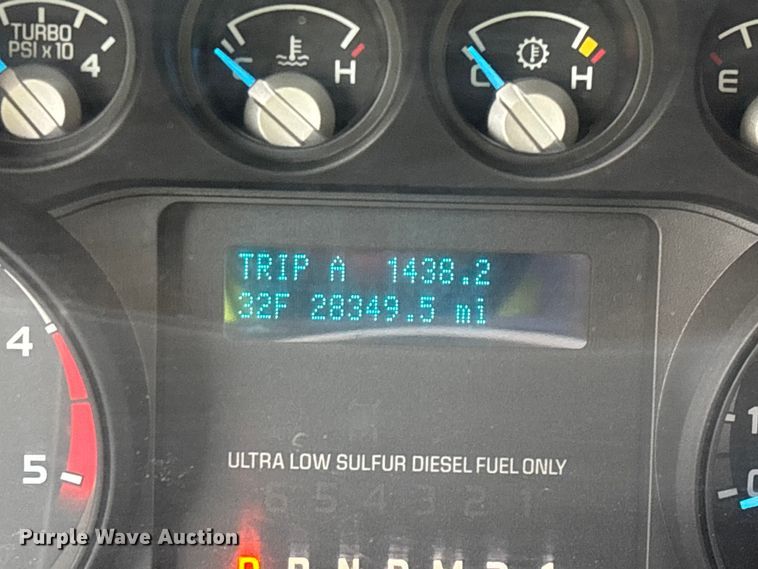 image for item YA2631 2013 Ford F550 Super Duty dump truck