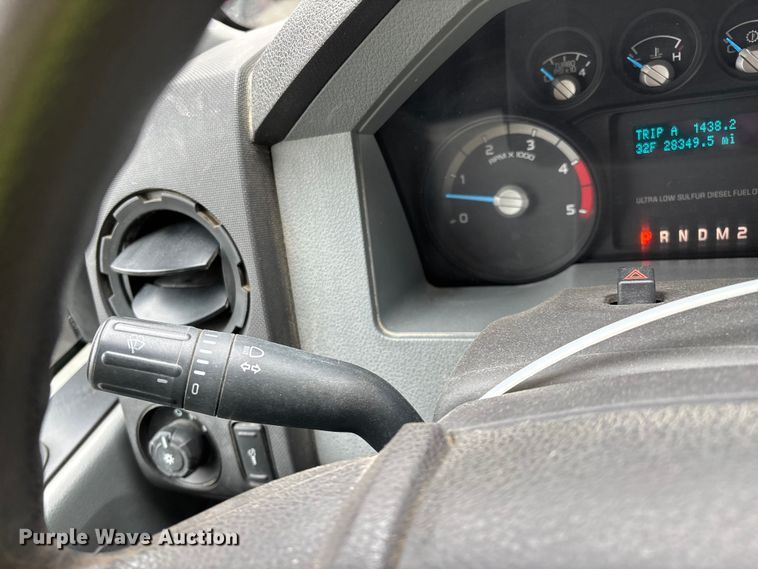 image for item YA2631 2013 Ford F550 Super Duty dump truck