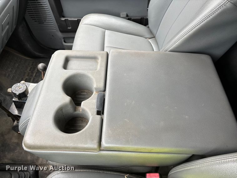 image for item YA2631 2013 Ford F550 Super Duty dump truck