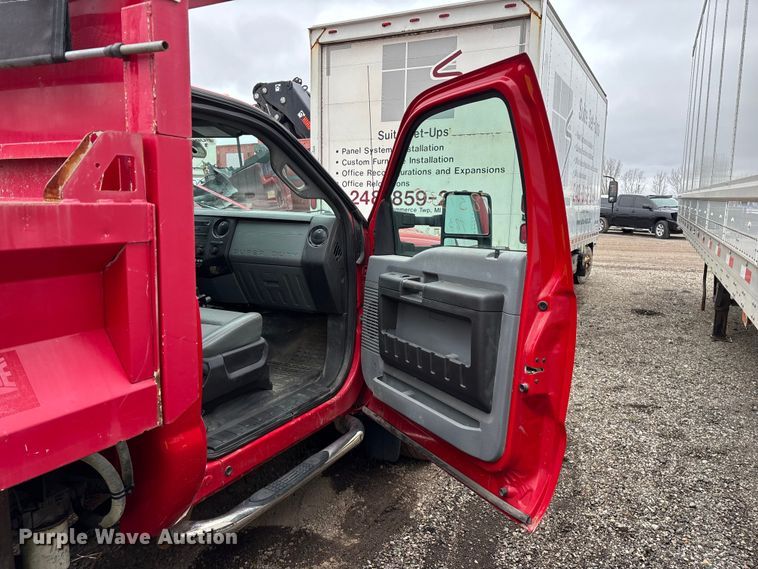 image for item YA2631 2013 Ford F550 Super Duty dump truck