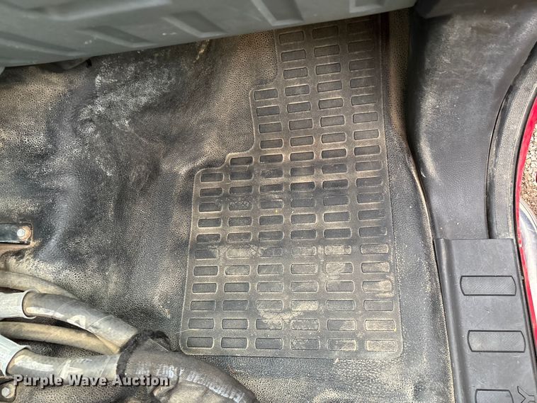 image for item YA2631 2013 Ford F550 Super Duty dump truck