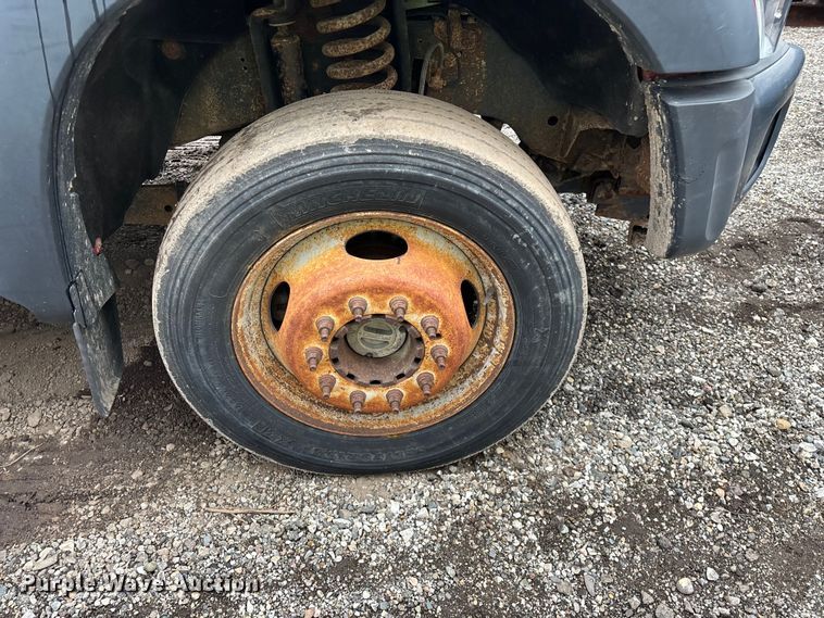 image for item YA2631 2013 Ford F550 Super Duty dump truck