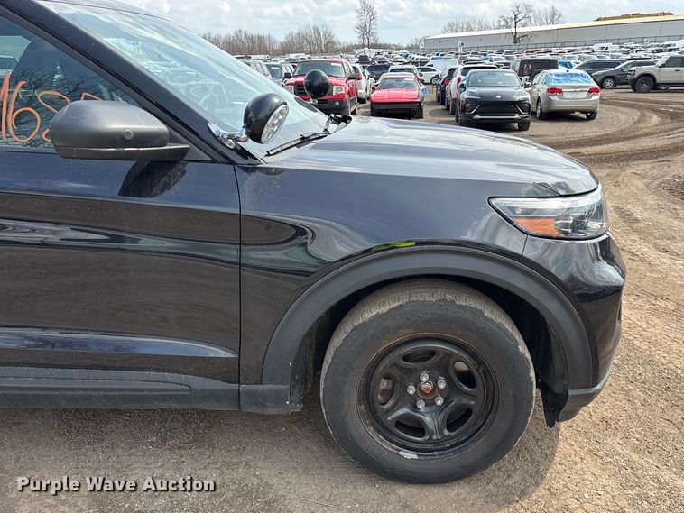 image for item YA2632 2021 Ford Explorer Police Interceptor Hybrid SUV