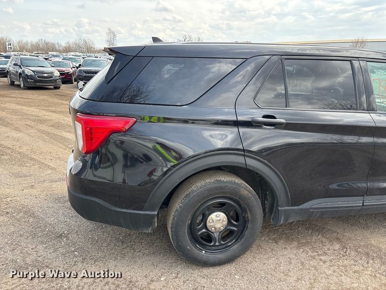 image for item YA2632 2021 Ford Explorer Police Interceptor Hybrid SUV