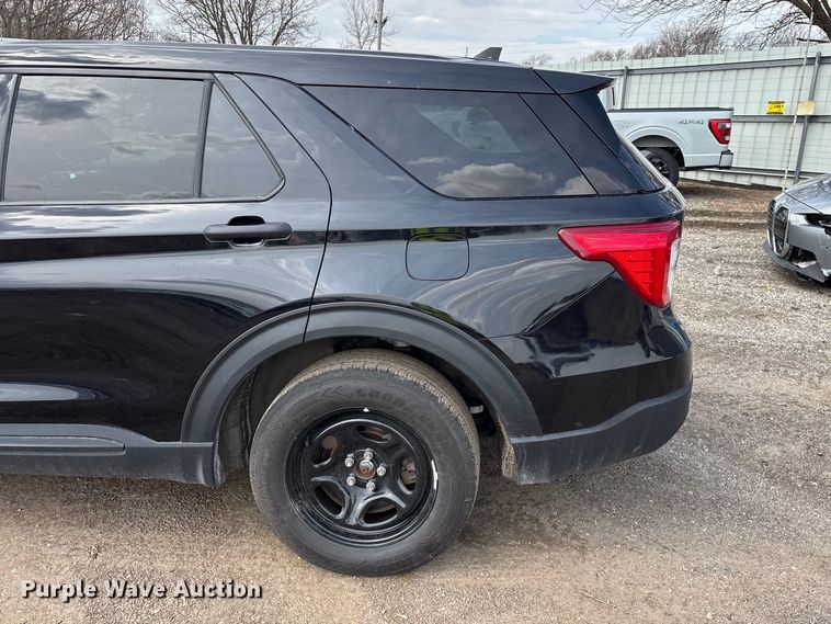 image for item YA2632 2021 Ford Explorer Police Interceptor Hybrid SUV