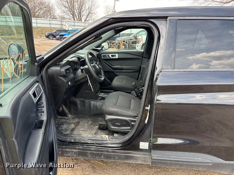 image for item YA2632 2021 Ford Explorer Police Interceptor Hybrid SUV