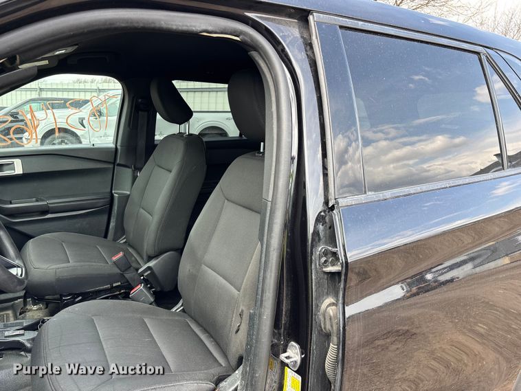 image for item YA2632 2021 Ford Explorer Police Interceptor Hybrid SUV