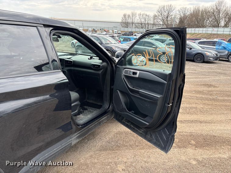 image for item YA2632 2021 Ford Explorer Police Interceptor Hybrid SUV