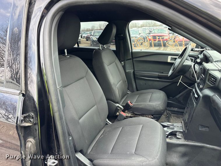 image for item YA2632 2021 Ford Explorer Police Interceptor Hybrid SUV