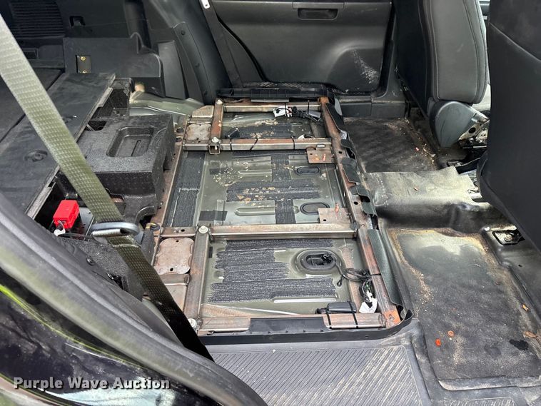 image for item YA2632 2021 Ford Explorer Police Interceptor Hybrid SUV