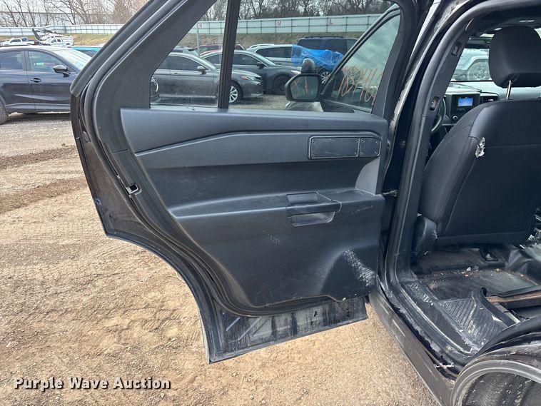 image for item YA2632 2021 Ford Explorer Police Interceptor Hybrid SUV